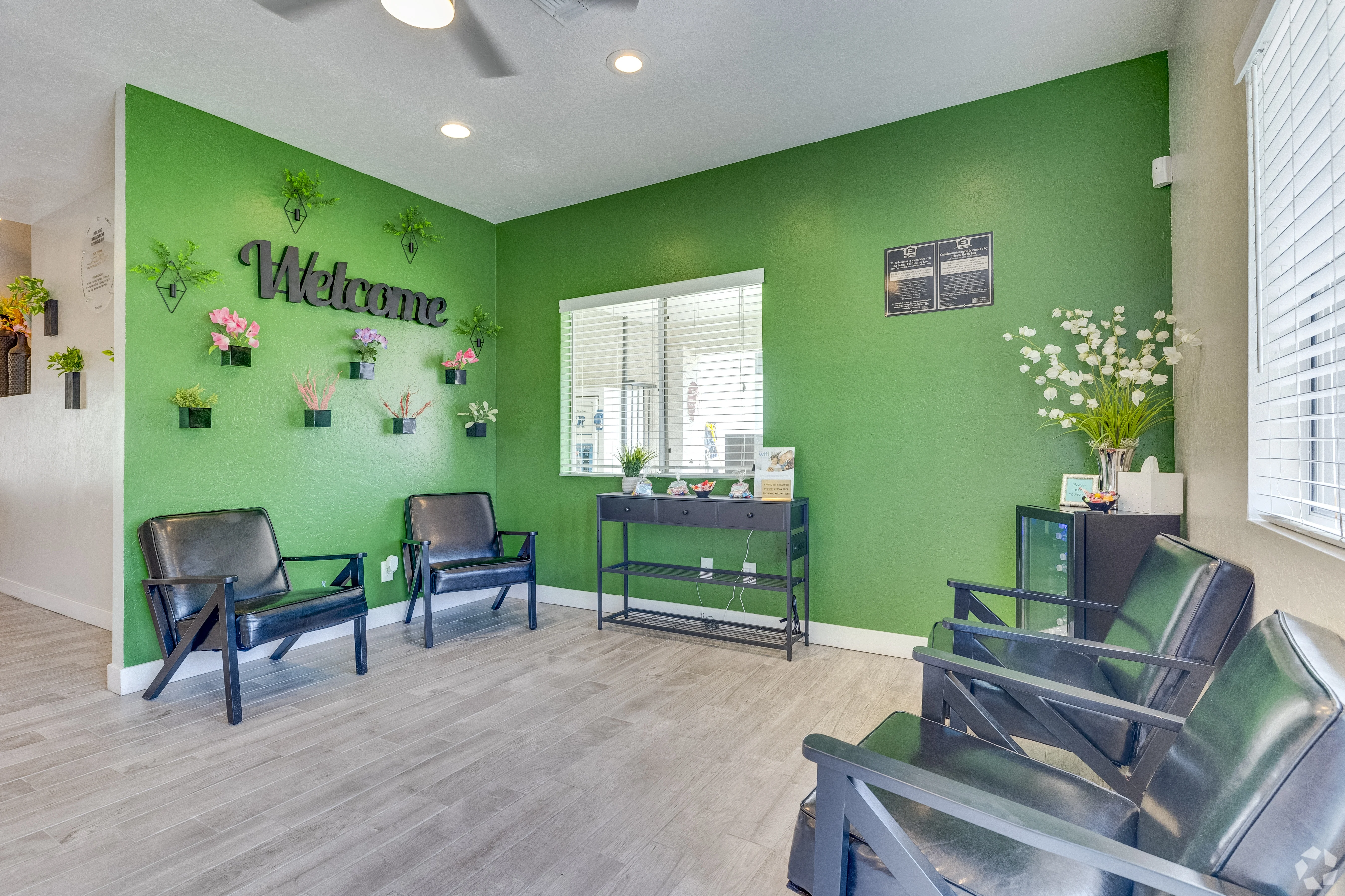 Galleria North Apartments photo 4